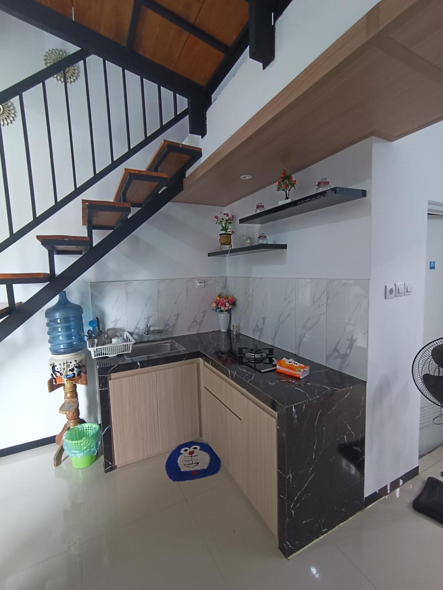 Villa Royal Arois Syariah Dekat Jatim Park 3 Tlekung Екстер'єр фото